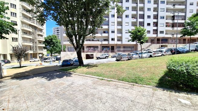 Loja  Venda em Braga (São Vicente),Braga-2