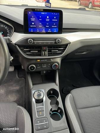 Ford Focus 1.5 EcoBlue Start-Stopp-System Aut. TITANIUM - 9