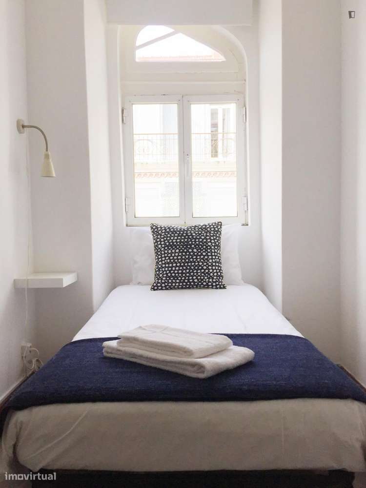 Quarto - localizado em Anjos Lisbon - Grande imagem: 4/10