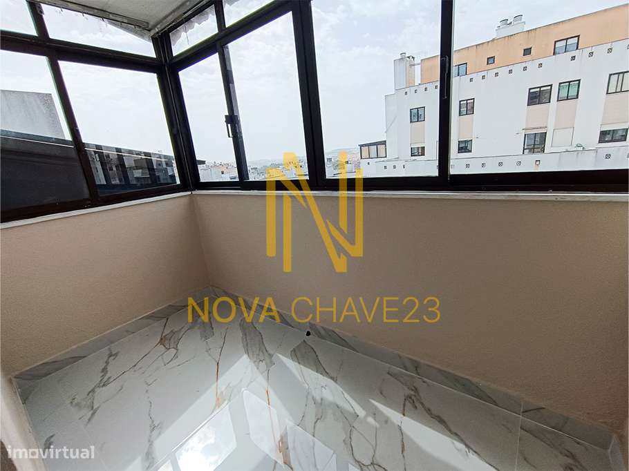Apartamento T2 Totalmente Remodelado na Rinchoa – 91 m² | 6.º Andar-15