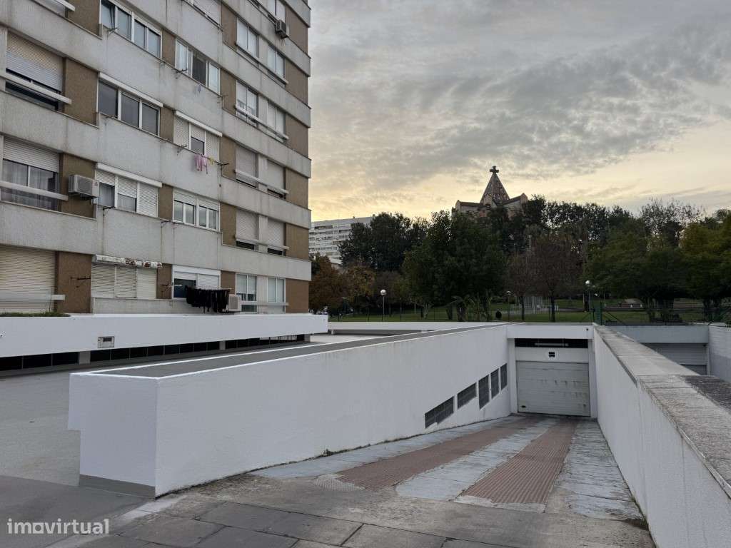 Apartamento T2 novo a estrear na Portela para arrendamento - Grande imagem: 2/24