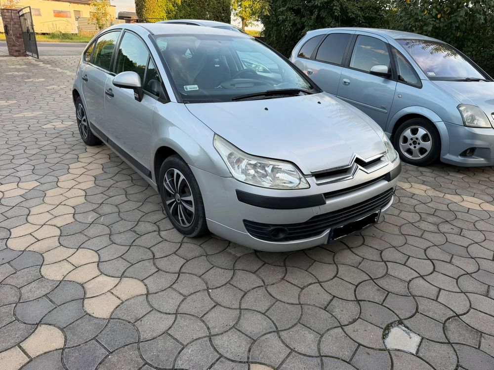 Citroën C4 I (2004-2010) 1.6 16V Confort 2006