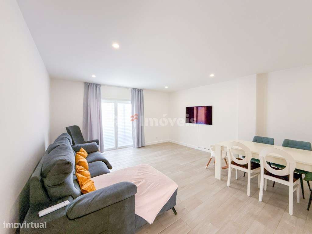 Apartamento T3 Semi-Novo, c/ Garagem - em Constância-5