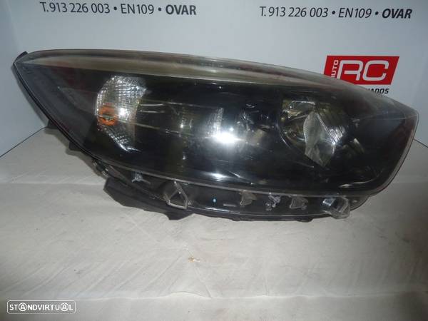 Farol Renault Captur - 2