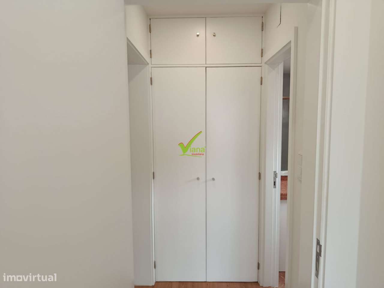 T. 1 com garagem e vistas de mar-9