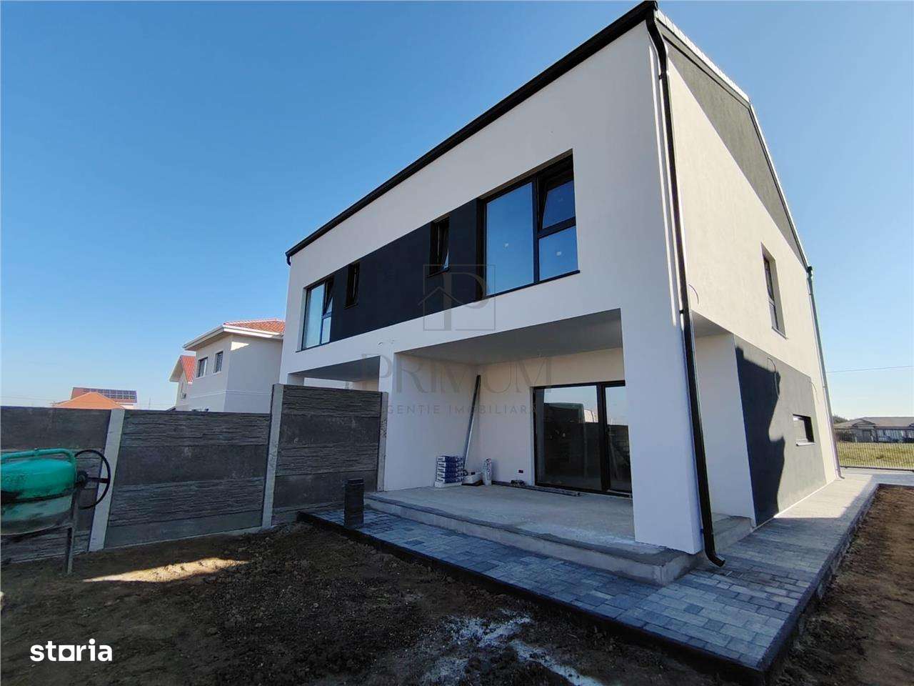 Duplex modern - zona linistita - toate utilitatile. - Imagine principală: 3/12