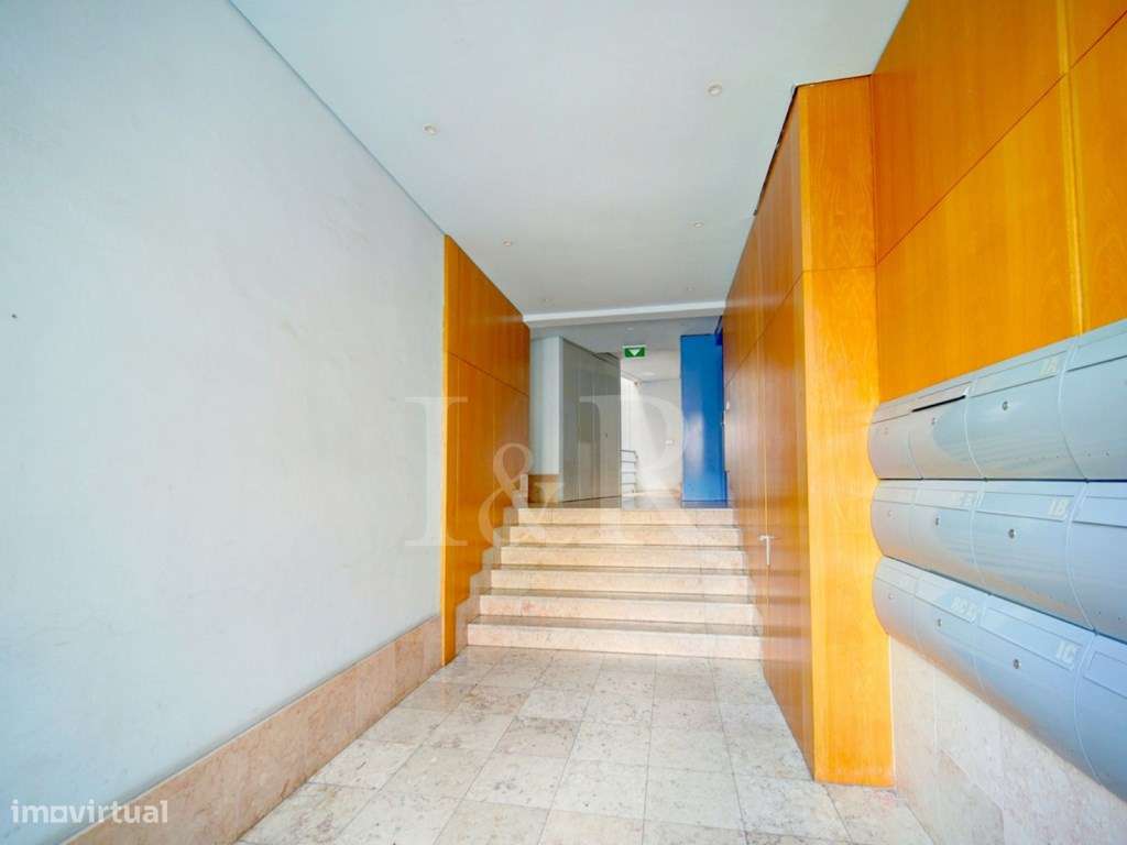 Apartamento T3 duplex com varanda no Chiado, Lisboa-16