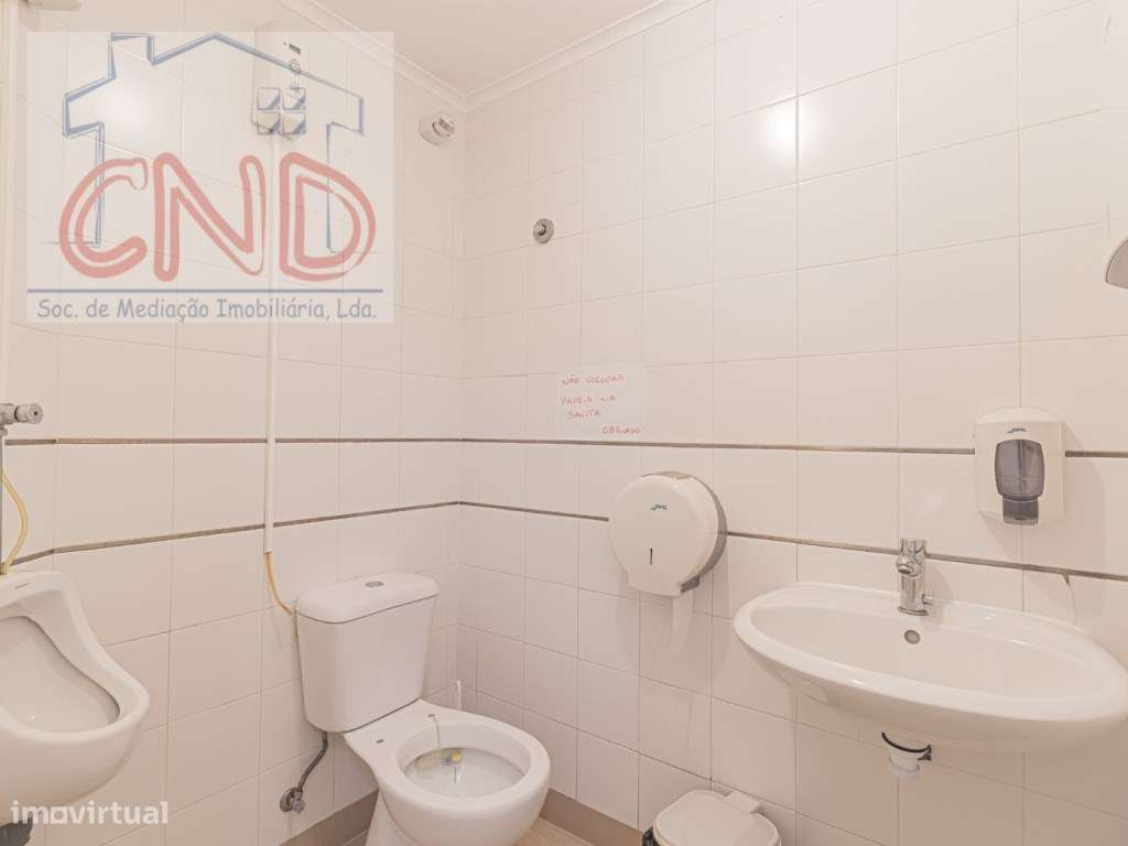 Rio de Mouro (Escolas) Pastelaria / Padaria em funcionamento para v...-11