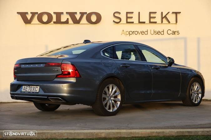 Volvo S90 2.0 T8 Momentum Plus AWD Geartronic - 29