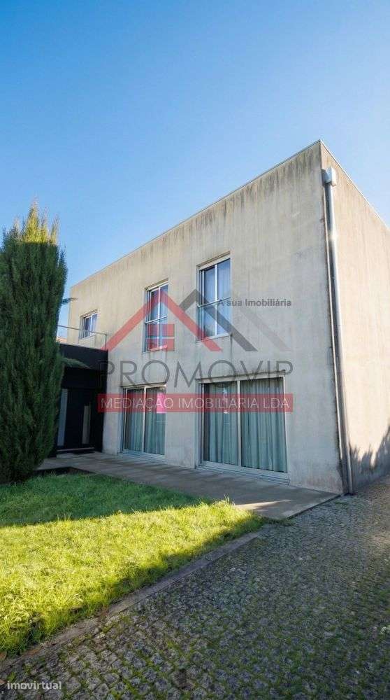 Moradia T4 Rebordões Santo Tirso-30