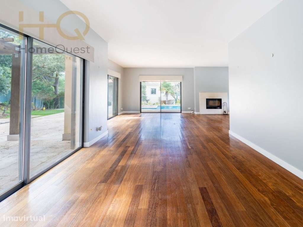 Moradia T4+2 Bairro da Martinha-19