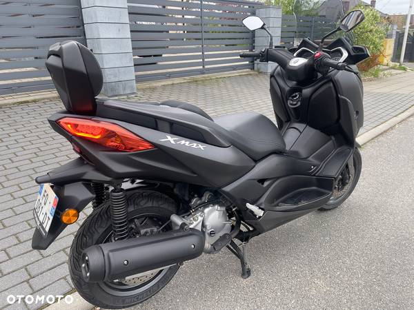 Yamaha X-max - 5