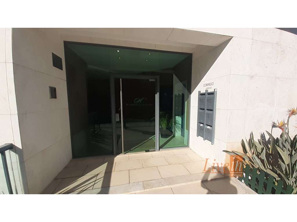 Apartamento Duplex T5 de Luxo no Lumiar - Grande imagem: 2/34