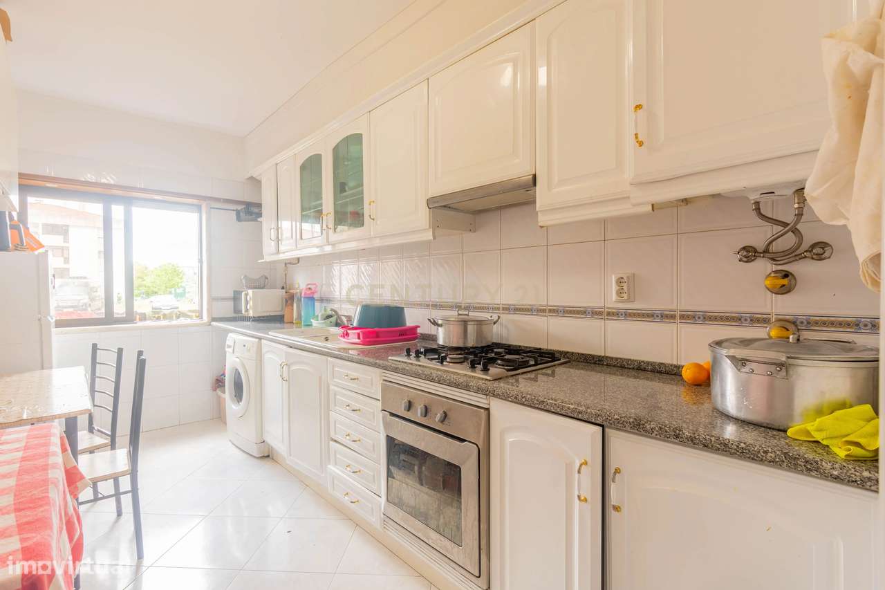 Apartamento T2 em Queluz (Pendão) com ou sem investimento!!-5