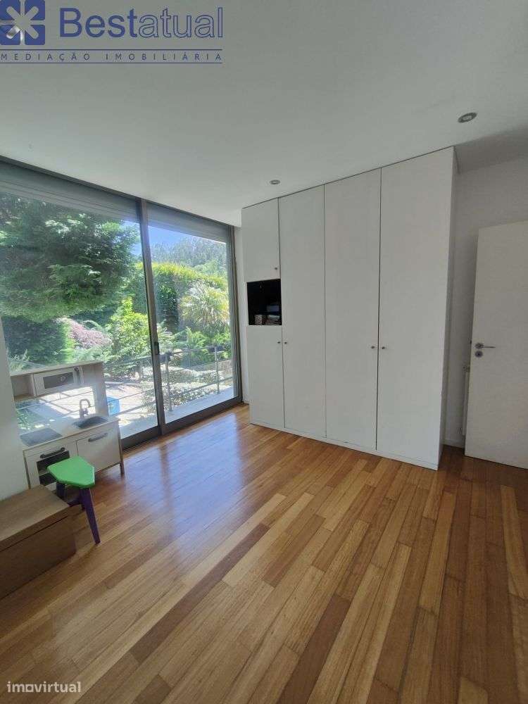 Moradia T 3 com piscina - Oportunidade!-32