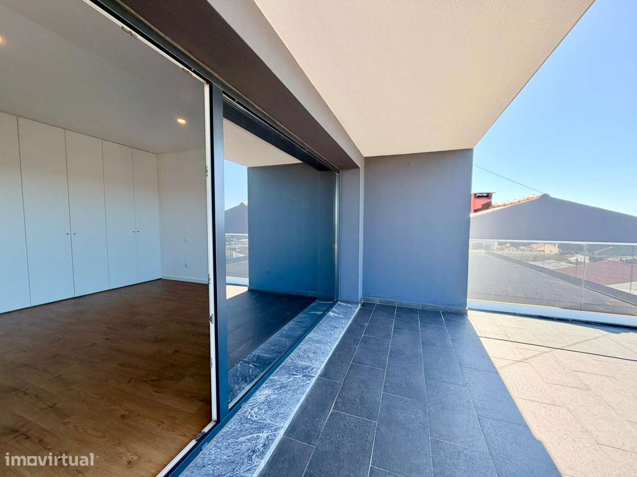 Moradia T4 no Varatojo – Torres Vedras | Terraço panorâmico e garagem-30