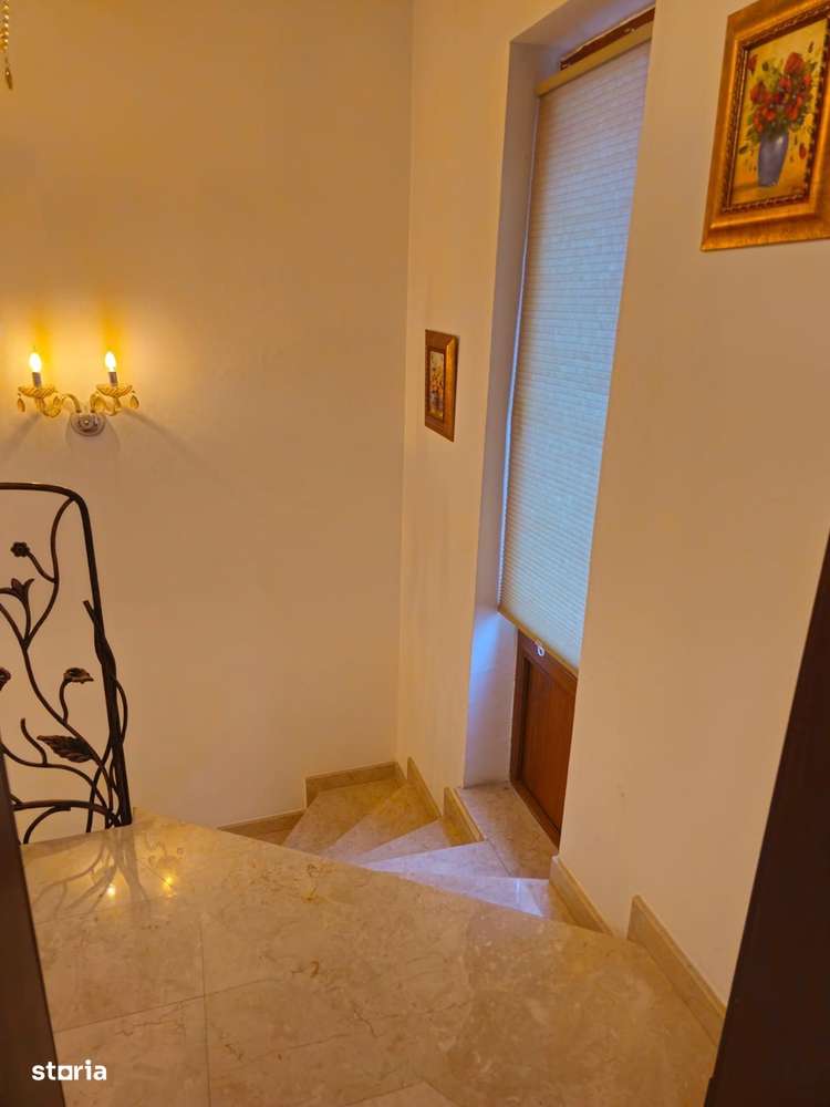 Vila frumoasa ,localizata central\ Unirii Square\Proprietar-13