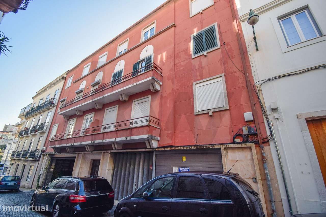 T4 com acesso a espaço exterior | Rua da Bombarda, Lisboa-39