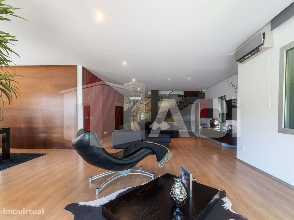 Magnífica Moradia T3+2 nos arredores da Cidade de Leiria-7