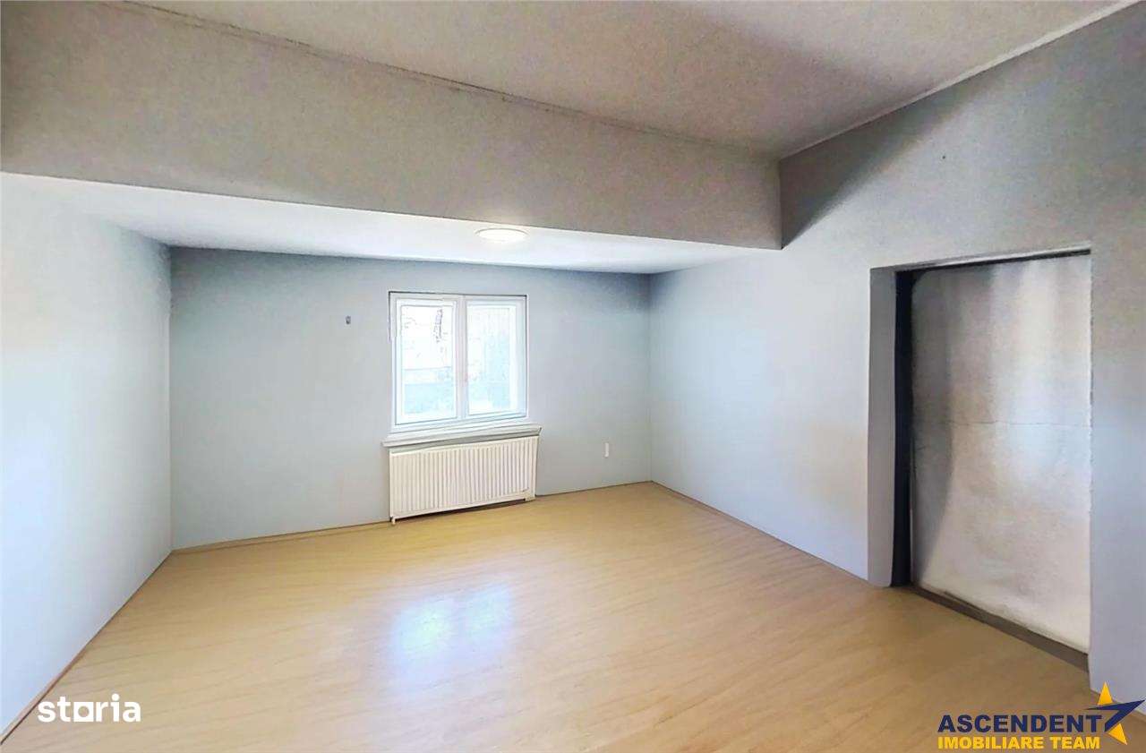 Spatiu de productie 840mp,fotovoltaice, trifazic,birouri,728 mp teren, - Imagine principală: 5/11