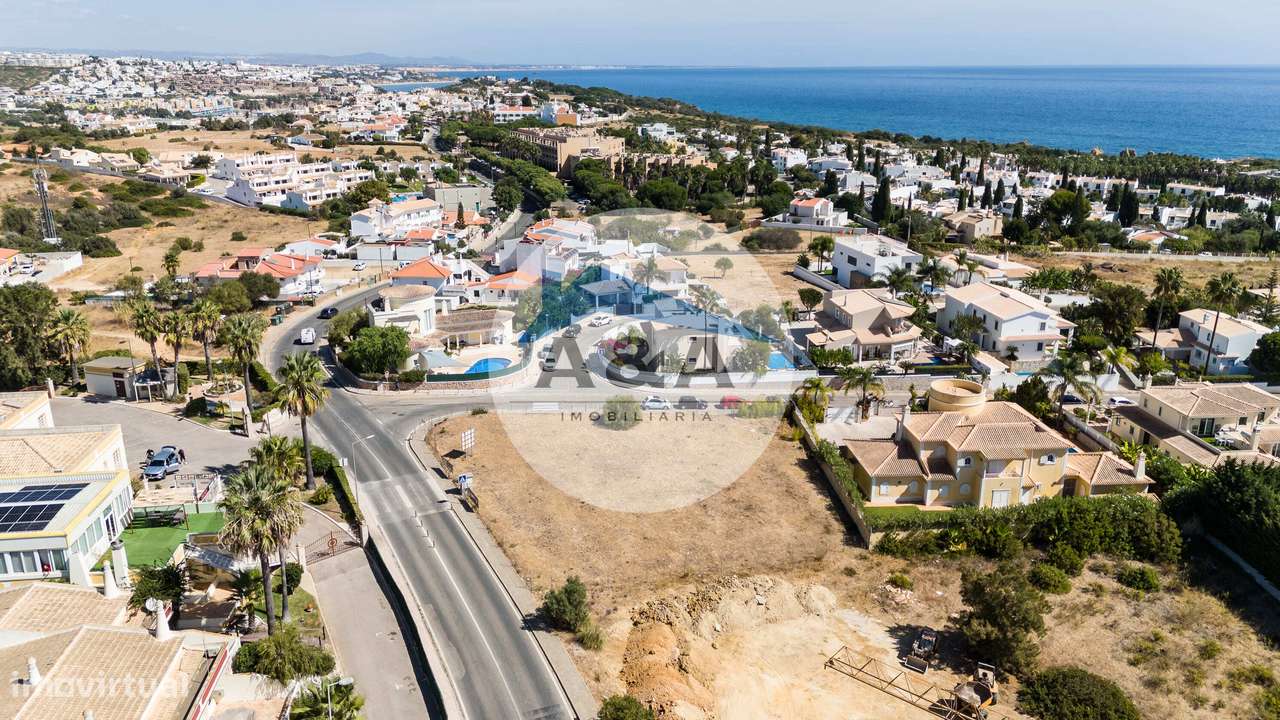 Exclusiva Moradia Contemporânea a 700 metros da Praia de São Rafael...-13