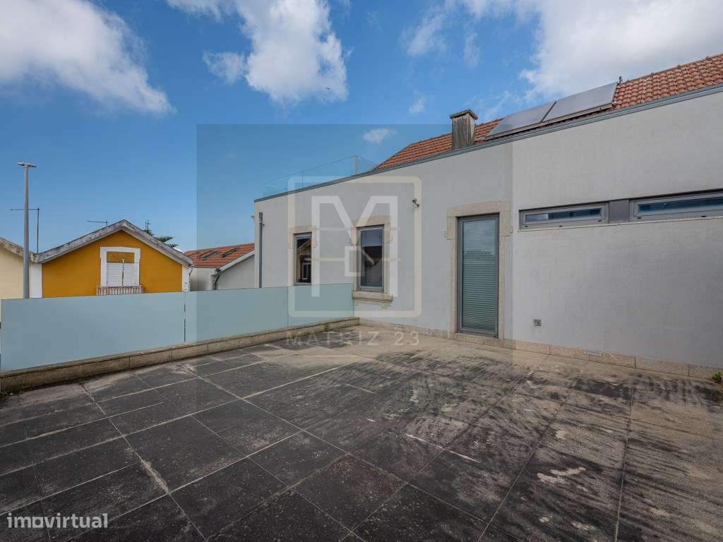 MORADIA T4+1 | 2 TERRAÇOS | LOGRADOURO | GARAGEM | PORTO-36