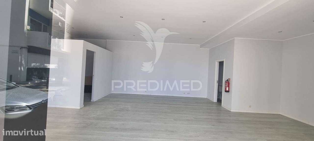 Loja na 2ª linha da Praia da Rocha, pronta a utilizar - Grande imagem: 5/20