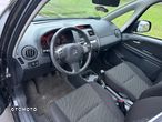 Suzuki SX4 1.6 GS / Premium - 12