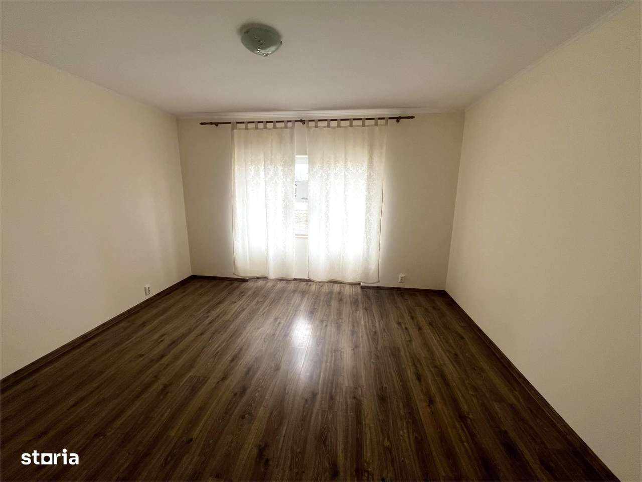 Casa cu 3 camere, renovata integral | Teren 4.748 mp | Borlesti-10