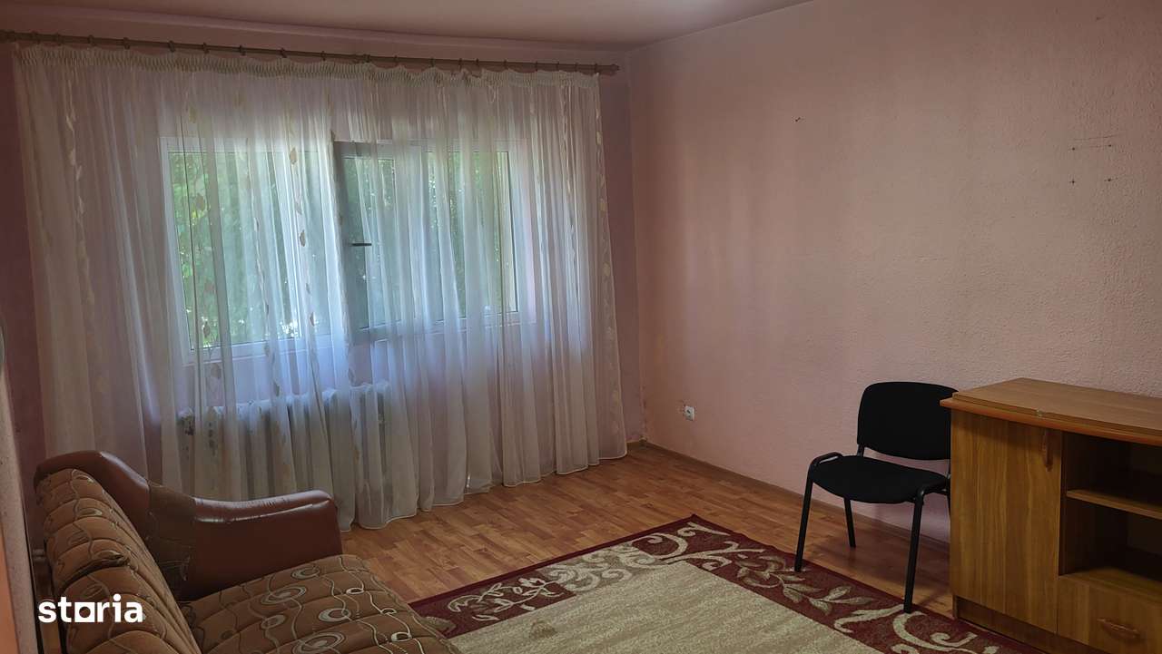 Apartament 2 camere, situat etaj 1 in bloc P+4E - zona Hotel Vrancea. - Imagine principală: 1/14