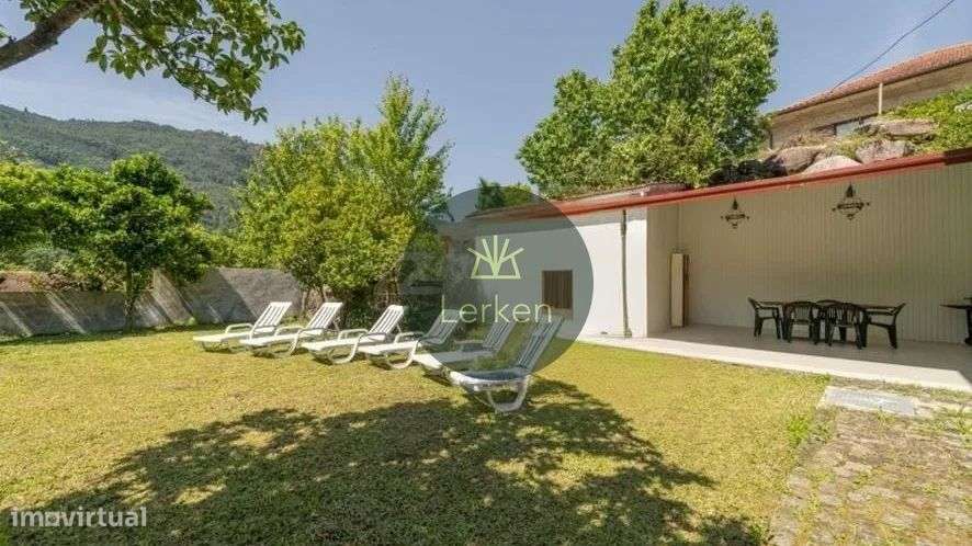 No coração do Gerês Moradia T4 com Jardim e Potencial para turismo - Grande imagem: 3/18