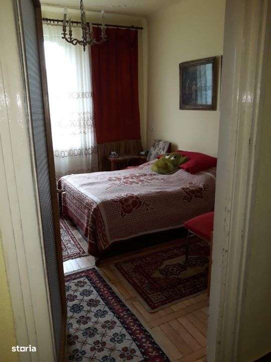 Vanzare apartament cu 3 camere, 75 mp, beci + garaj, ULTRACENTRAL - Imagine principală: 4/9