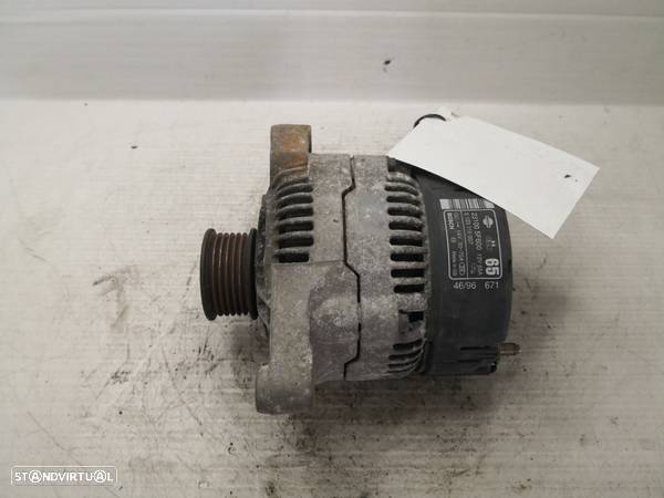 Alternador Nissan Micra Ii (K11) - 1