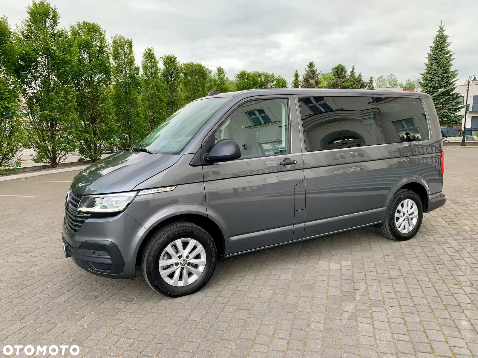 Volkswagen Multivan 6.1 2.0 TDI L1 Trendline 4Motion DSG - 24