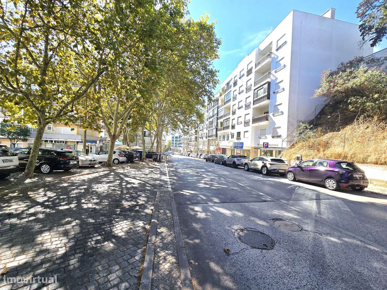 Apartamento T2 Totalmente Remodelado em Almada, Cova da Piedade-31