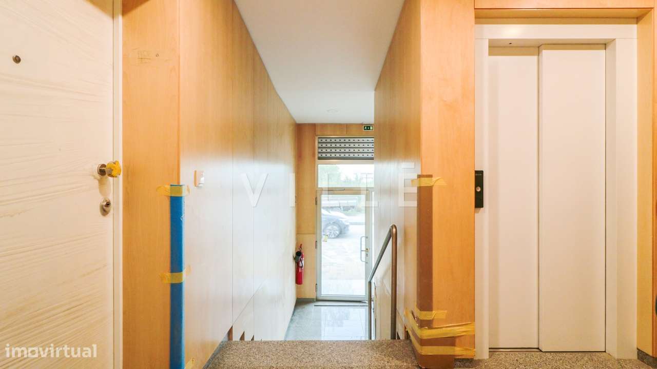 APARTAMENTO T2 COM GARAGEM E VARANDAS - Grande imagem: 5/14