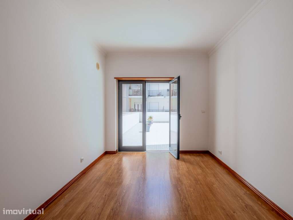 Apartamento T2 com terraço de uso exclusivo-21
