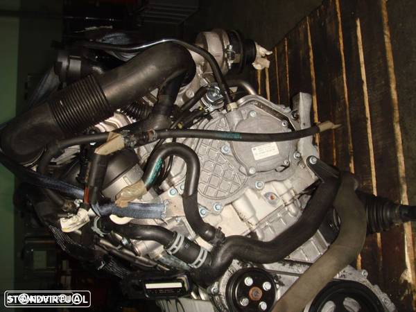 Motor Mercedes B180 109cv - 5