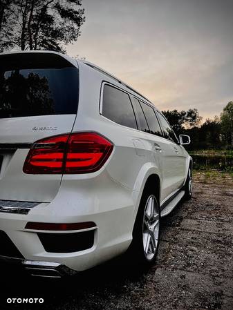 Mercedes-Benz GL 500 4Matic (BlueEFFICIENCY) 7G-TRONIC - 14