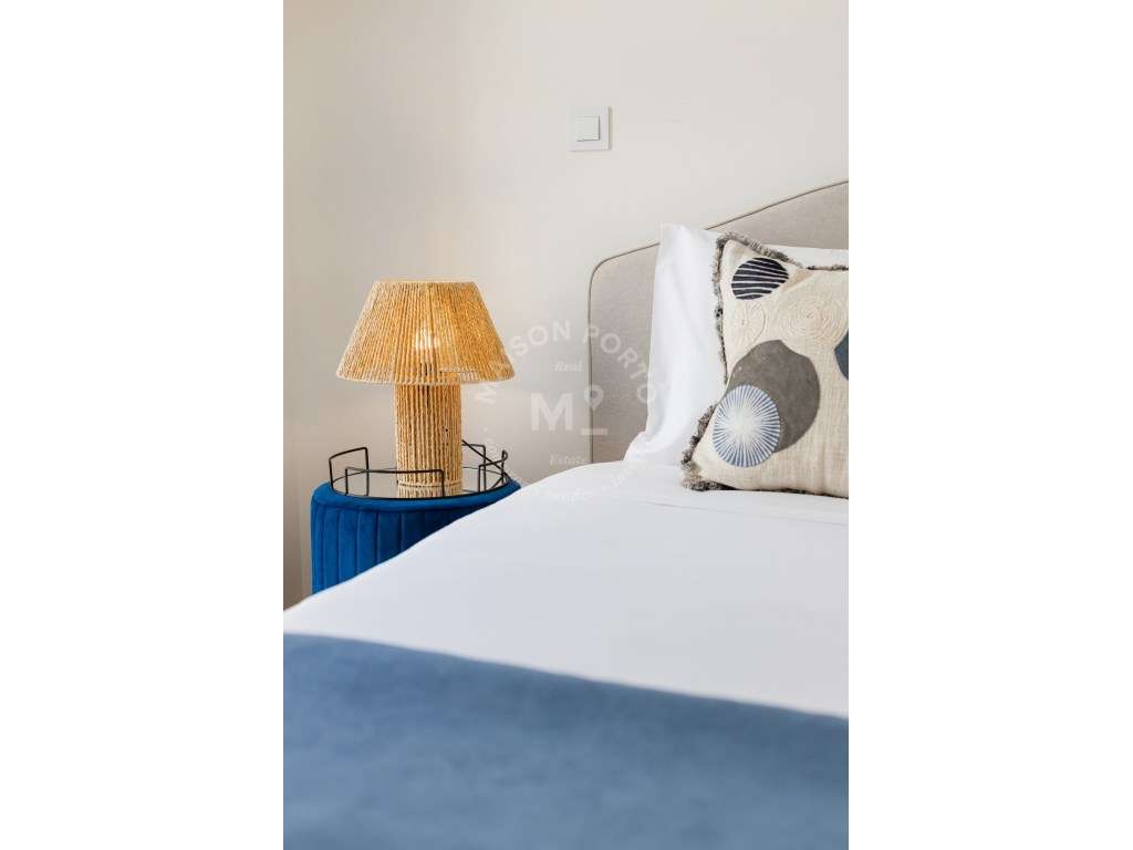 Apartamento T1 com Varanda Totalmente Equipado e Mobilado no Bonfim...-8