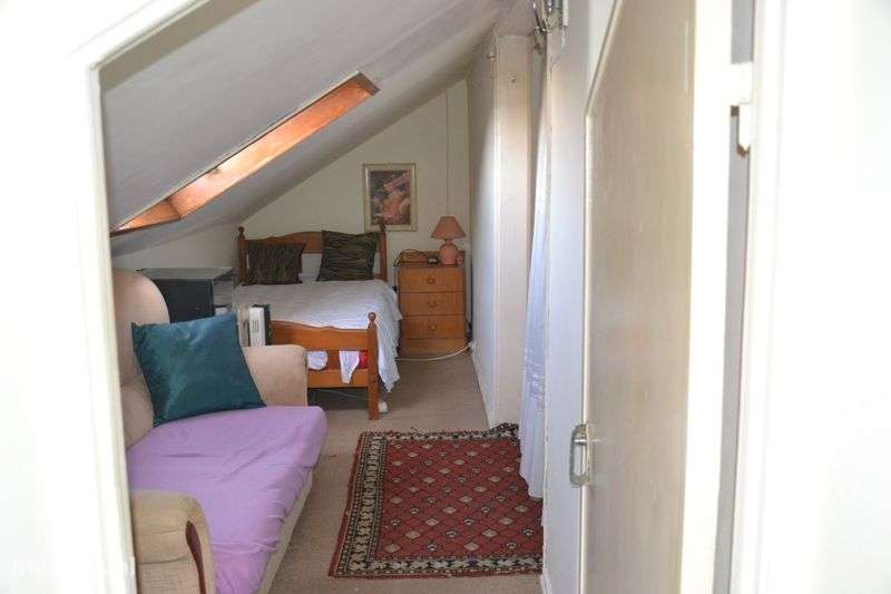 T1 mobilado em Queluz - Grande imagem: 4/8