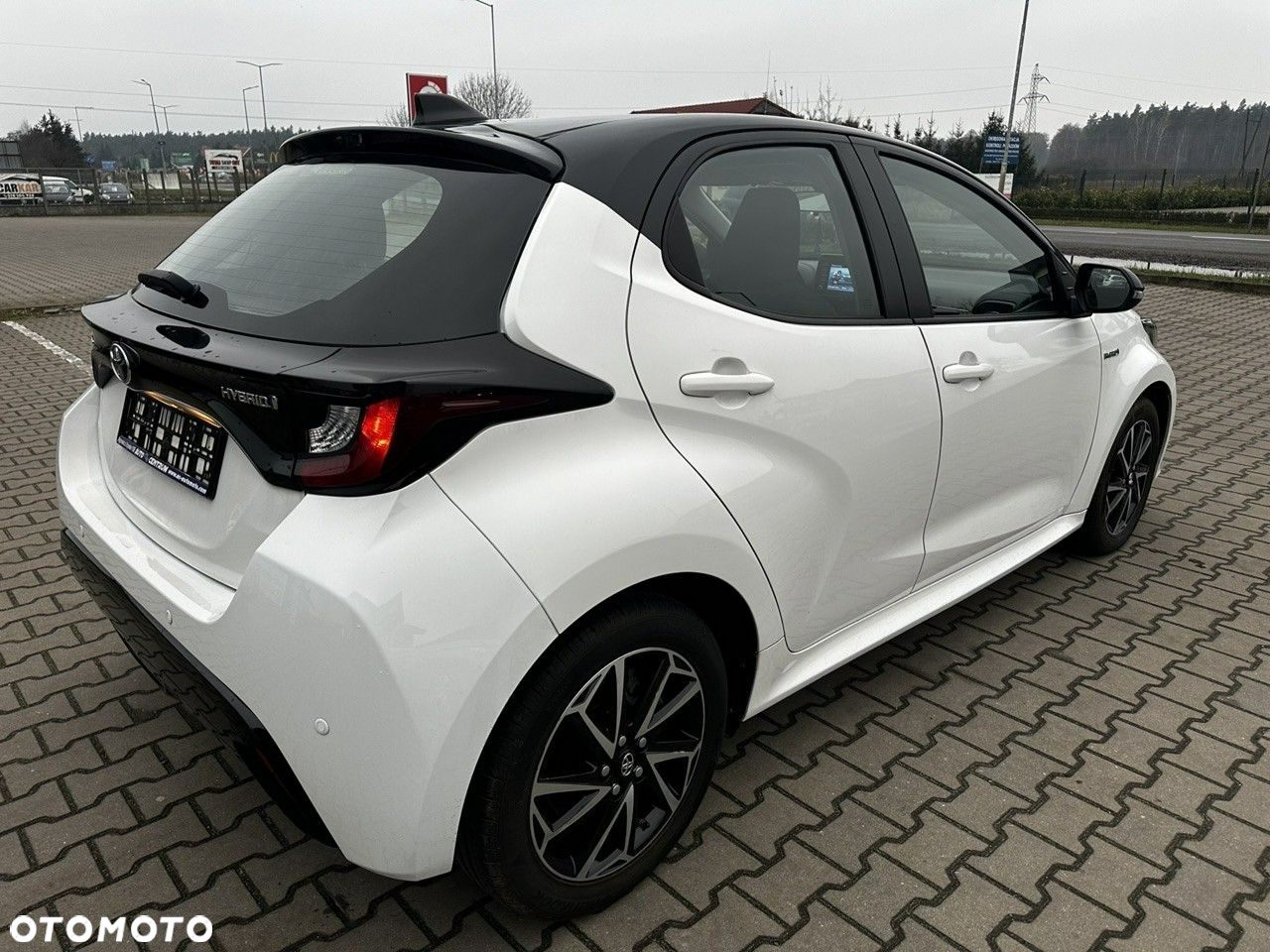 Toyota Yaris - 8