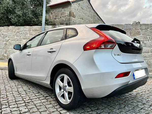 Volvo V40 1.6 D2 Eco Summum - 11