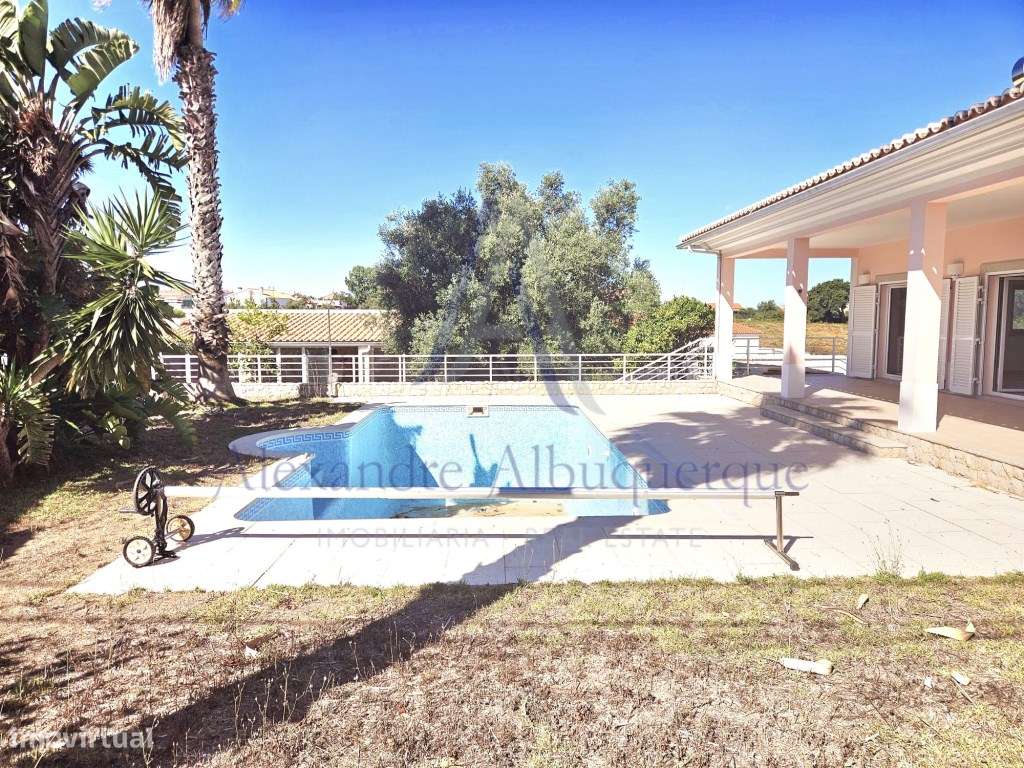 Moradia Isolada com Piscina T3+2 - Grande imagem: 3/60