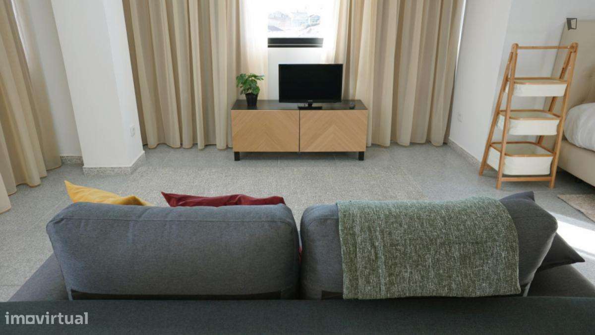 Estúdio - localizado em Santo Ildefonso Porto - Grande imagem: 5/8