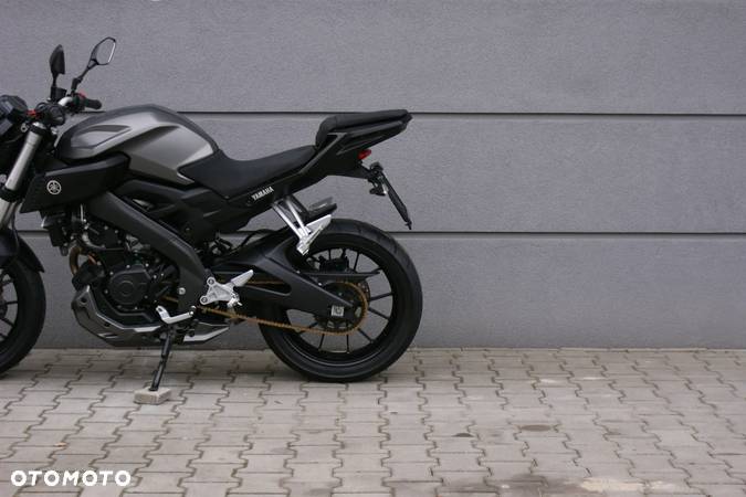 Yamaha MT - 8