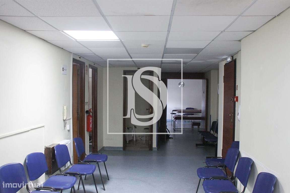 Andar de prédio em Almada - Grande imagem: 5/14