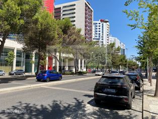 Escritório com estacionamento no Parque das Nações