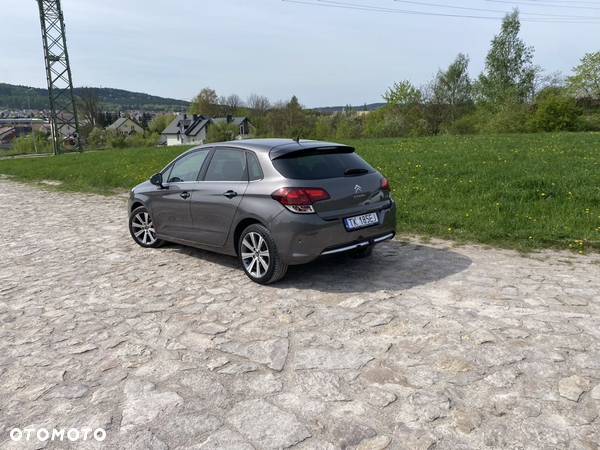 Citroën C4 1.2 e-THP Exclusive - 3