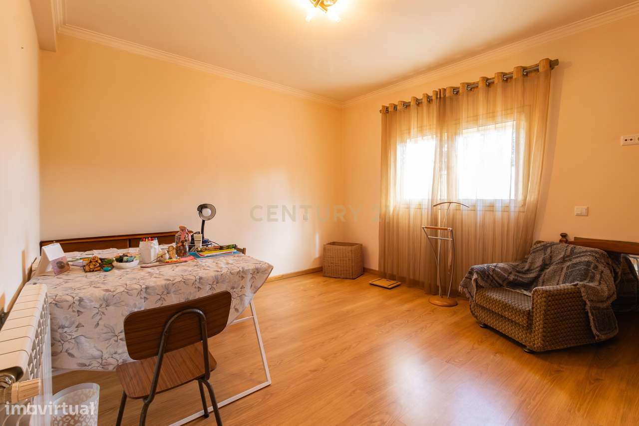 Moradia T3 Térrea com garagem e Jardim-14